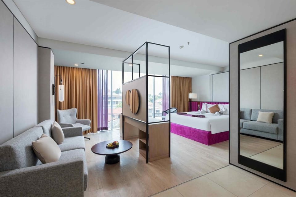 Living room, Photo of the whole room, Bedroom