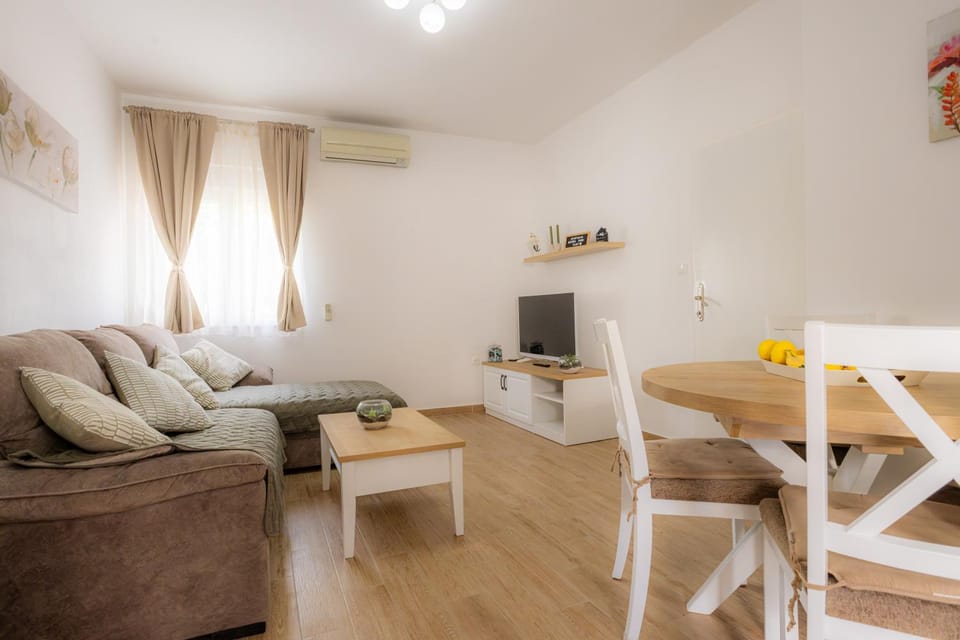 Apartman "Matkovi dvori" Blace Apartment in Dubrovnik-Neretva County