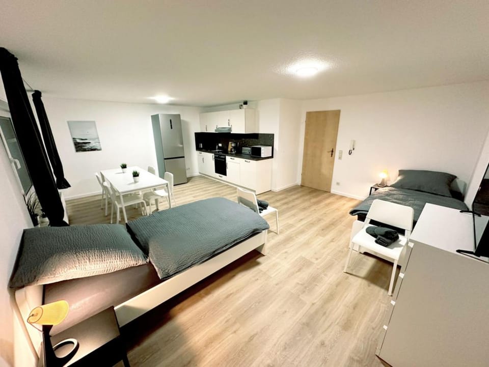 Kitchen or kitchenette, Photo of the whole room, Dining area