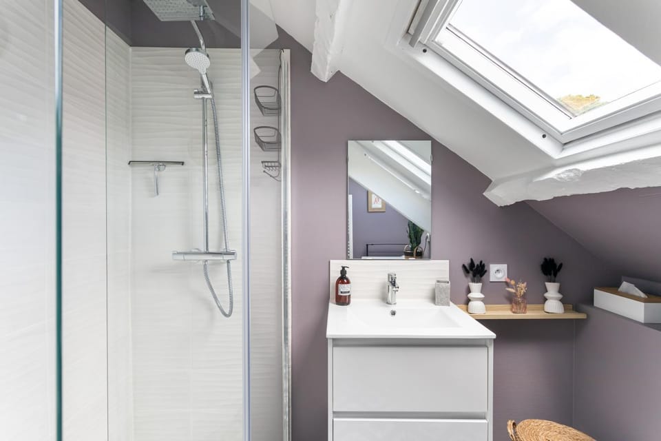 Shower, Bathroom
