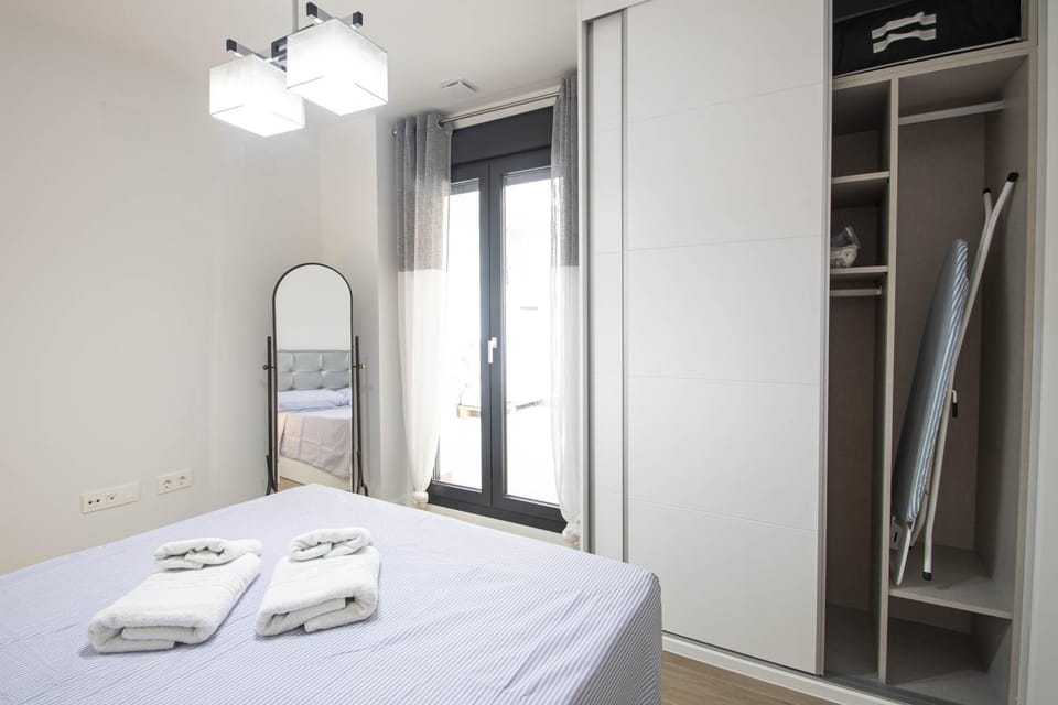 Bed, Photo of the whole room, Bedroom, wardrobe