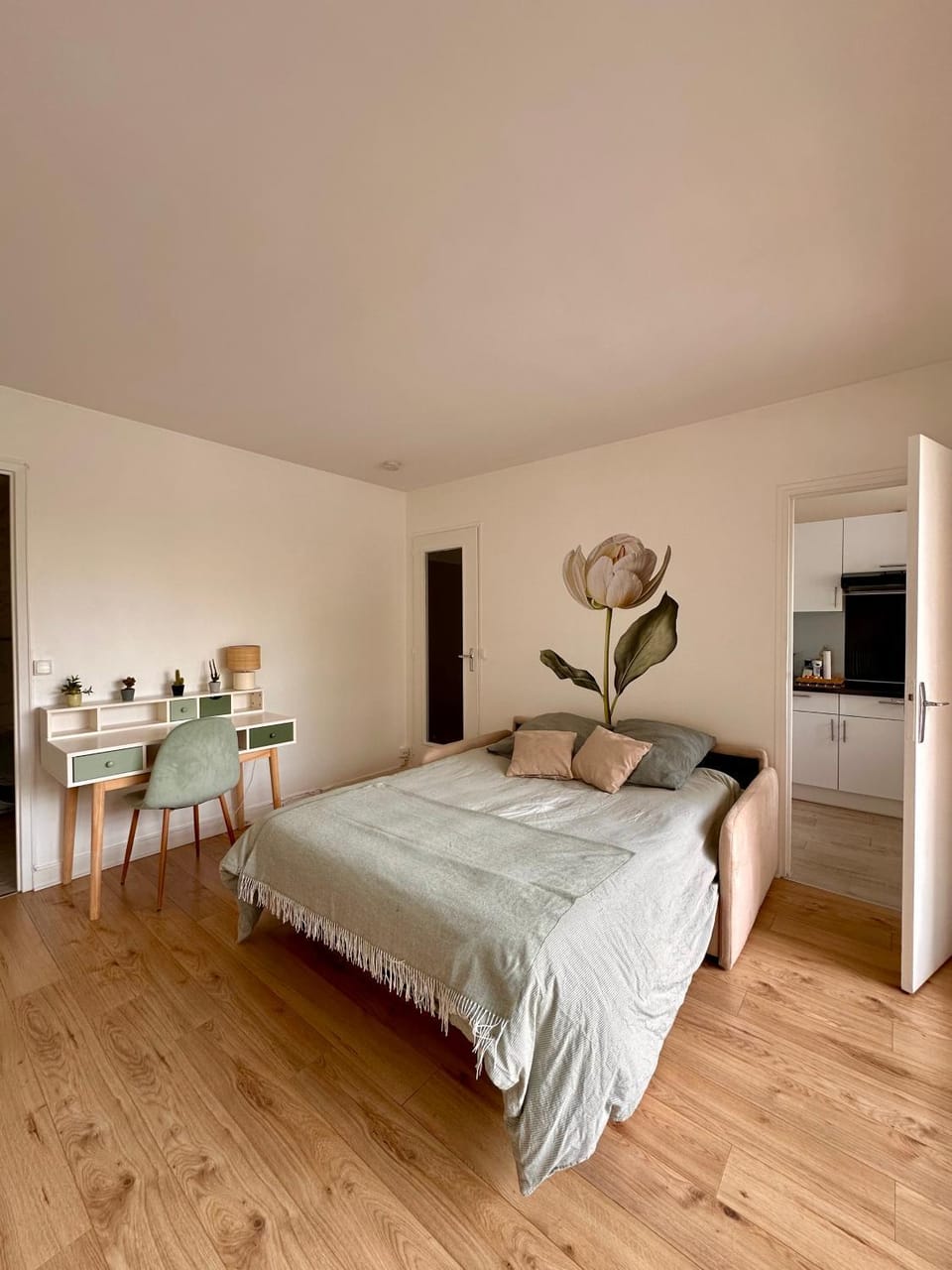 Studio lumineux proche de Paris Apartment in Île-de-France