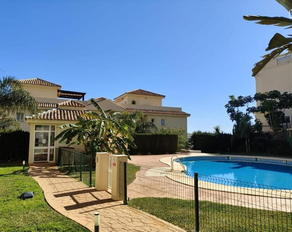 Garden, Swimming pool