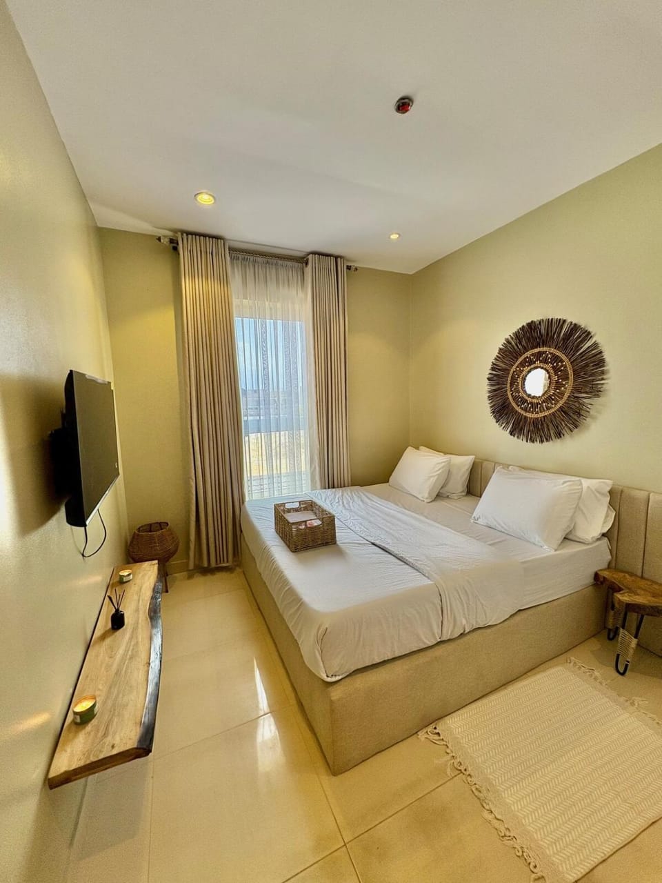 Cozy Waterfront 2BR with Pool & Warm Wood Accents Apartment in Lagos, Nigeria