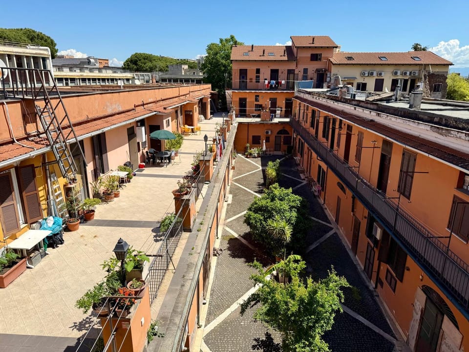 Balcony/Terrace, Balcony/Terrace