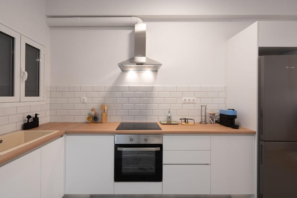 Kitchen or kitchenette, stove