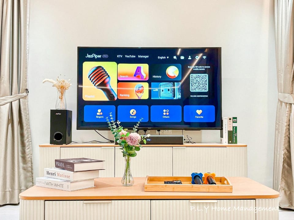 Communal lounge/ TV room, TV and multimedia