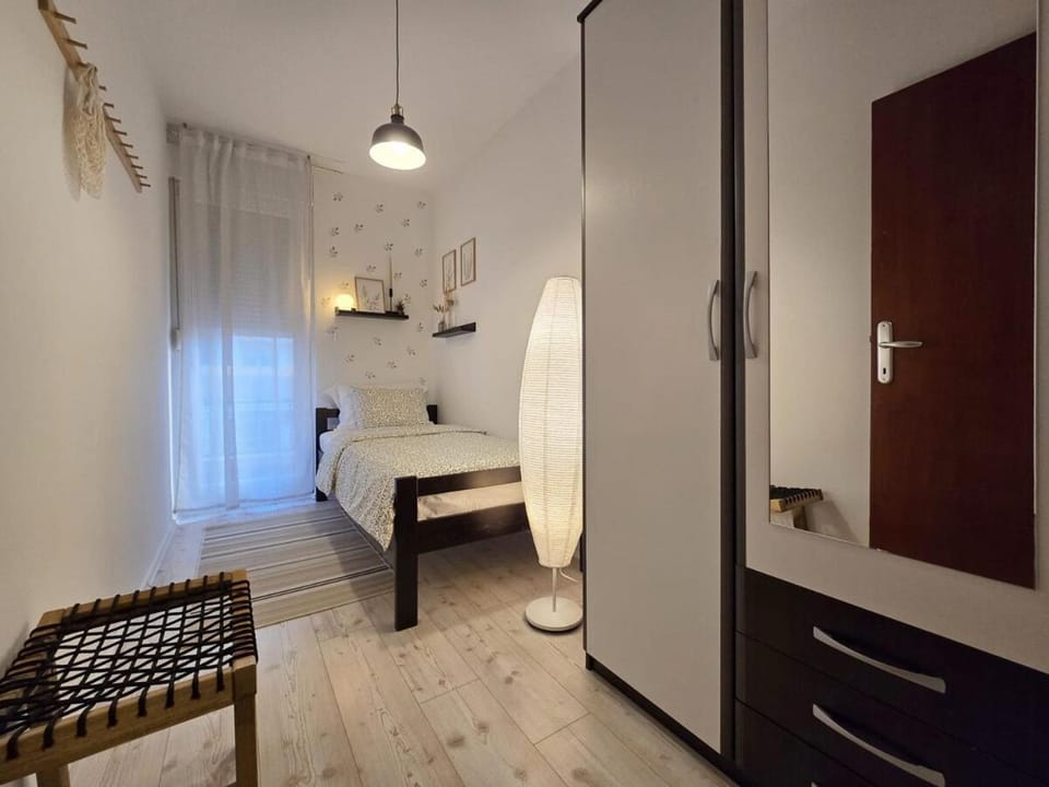 Bed, Bedroom, wardrobe