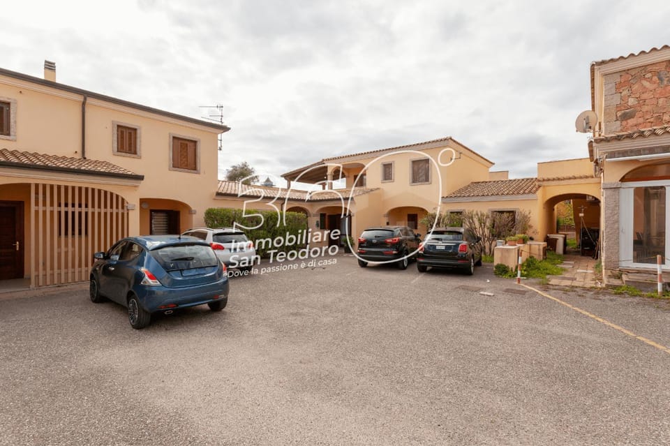 Day, Location, Parking