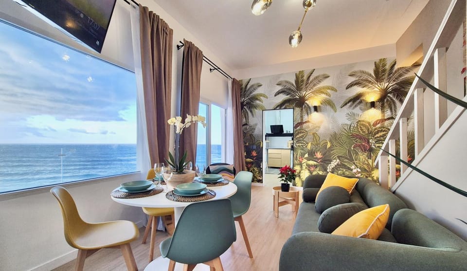 TV and multimedia, Living room, Dining area, Sea view