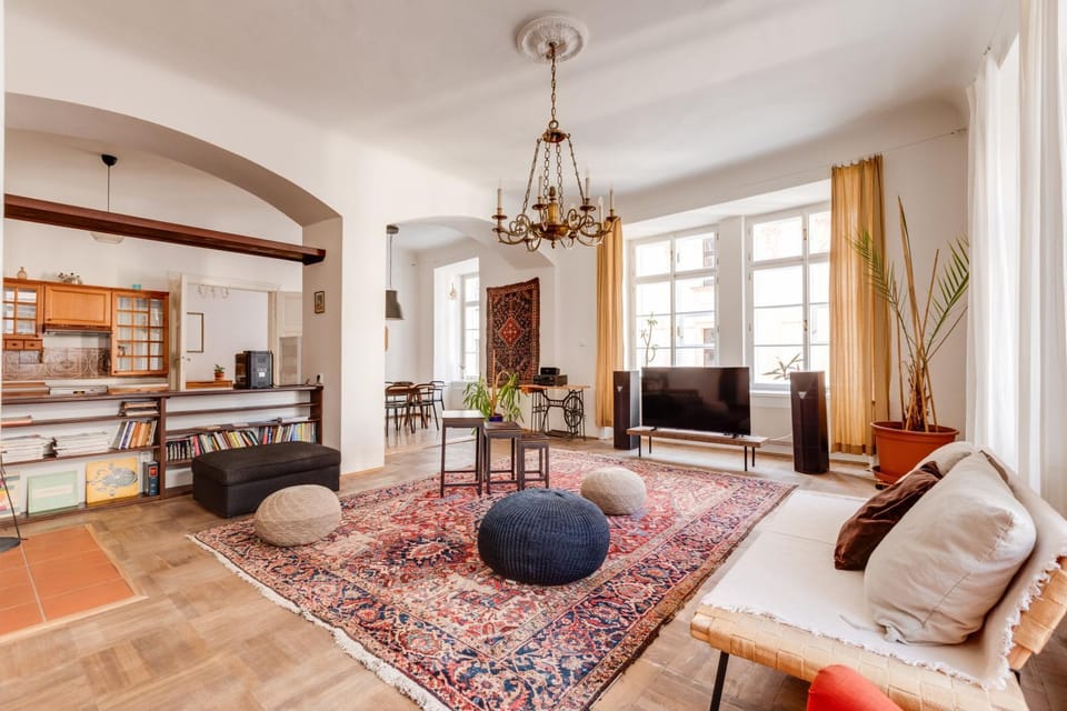 Old Town Magical Stay Comfy 2BDR Historic House Apartment in Prague