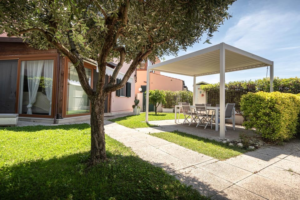 Patio, Garden