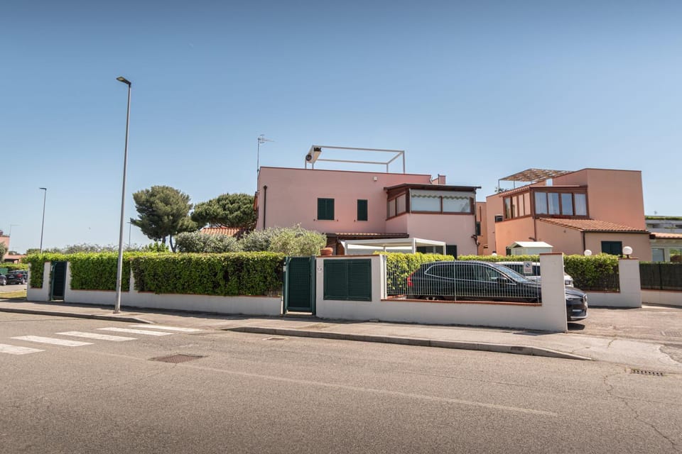 Neighbourhood, Parking