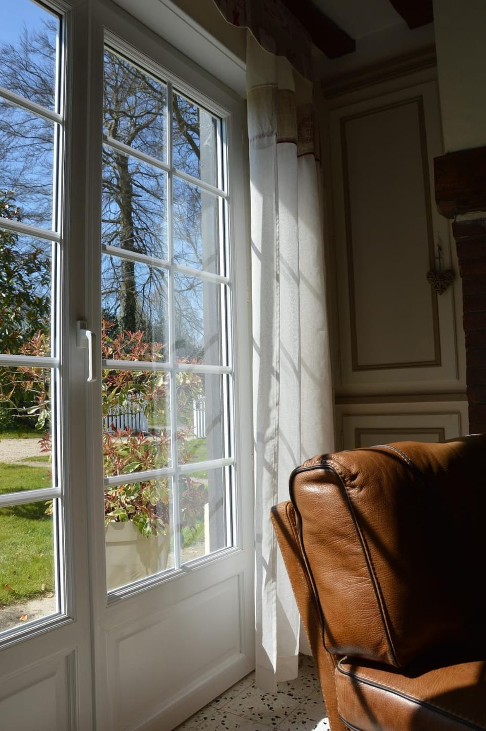 Day, Living room, Garden view