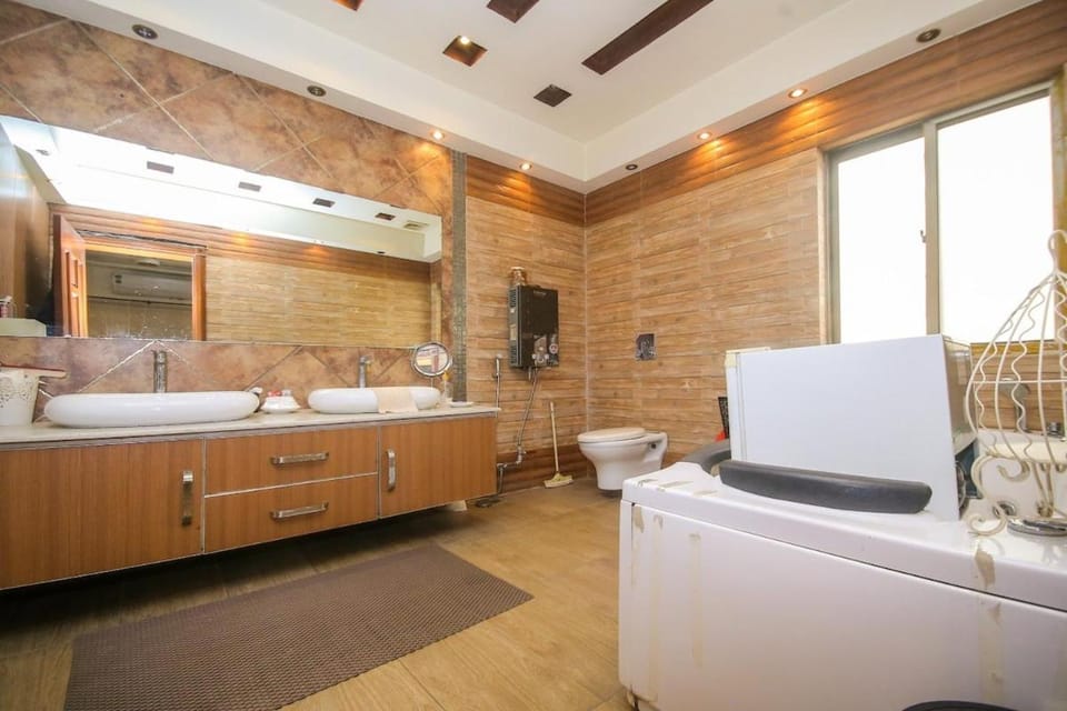 1 kanal upper portion House in Pakistan