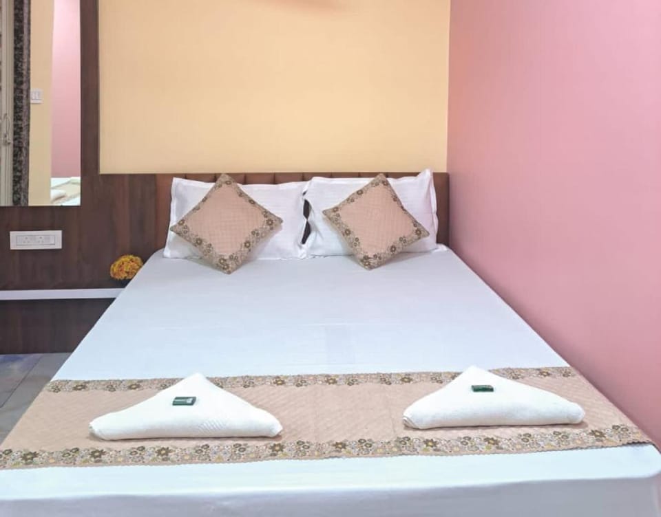 Uttara Lodge Hotel in West Bengal