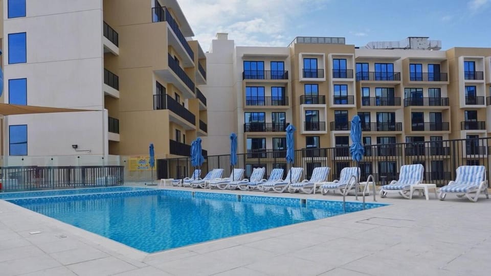 Chic Studio with Lagoon Views Walk Beach and Golf Apartment in Ras al Khaimah