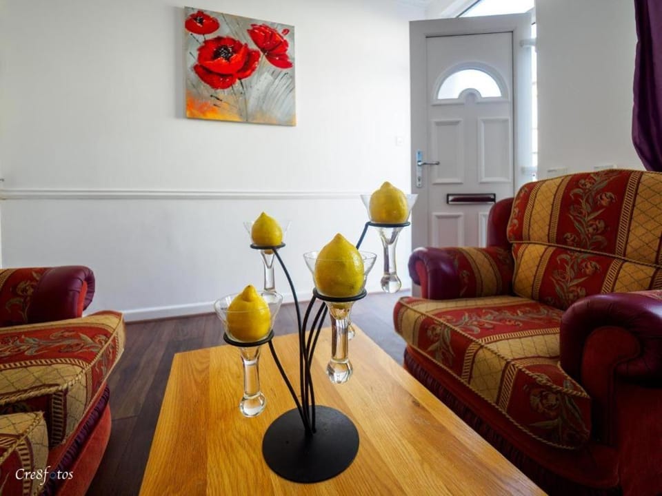12 Cornwallis Lodge Family Room 2 Bed and Breakfast in Stoke-on-Trent