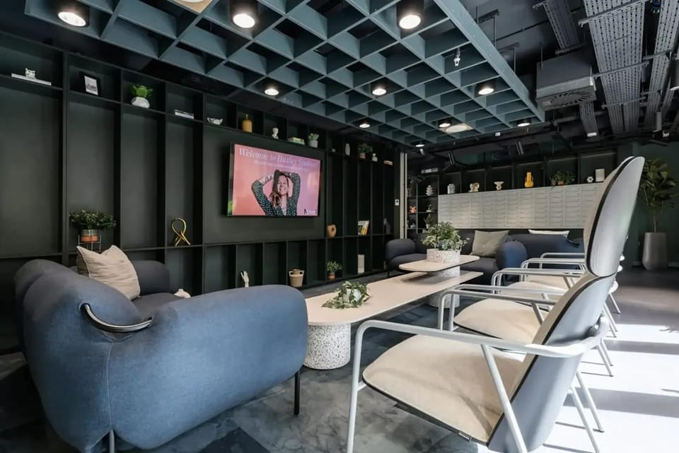Communal lounge/ TV room