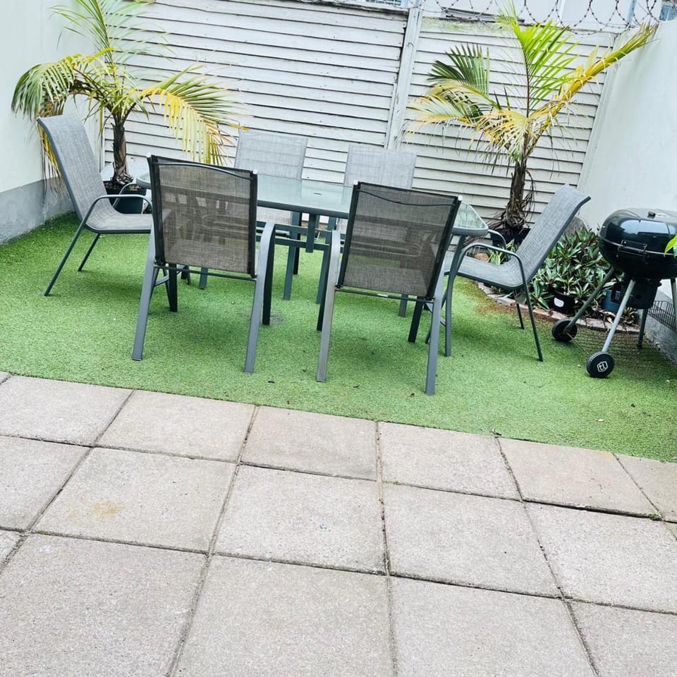 Garden, Garden view