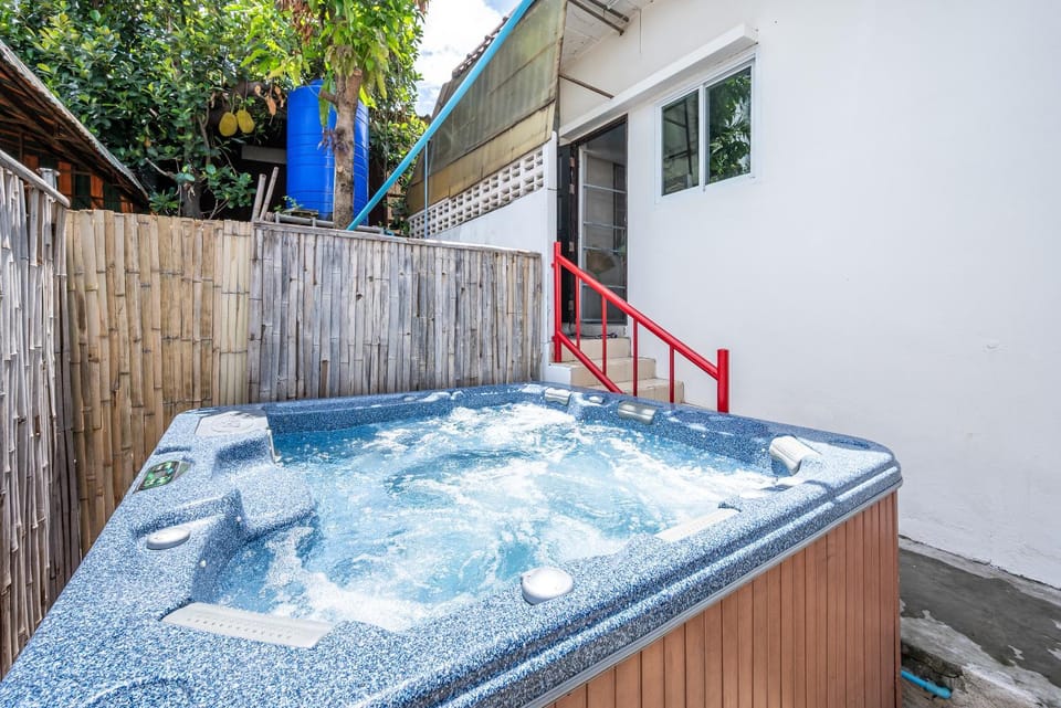 large jacuzzi and charming home center of old city House in Chiang Mai