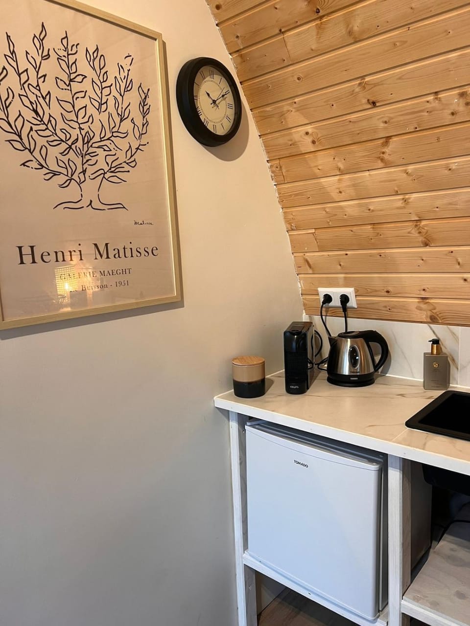 Luxurious Tiny House with HotTub Chalet in South Holland (province)