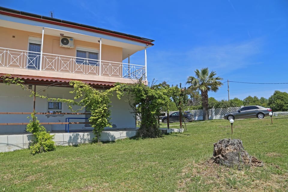 Potidaias olives tree field house Apartment in Halkidiki