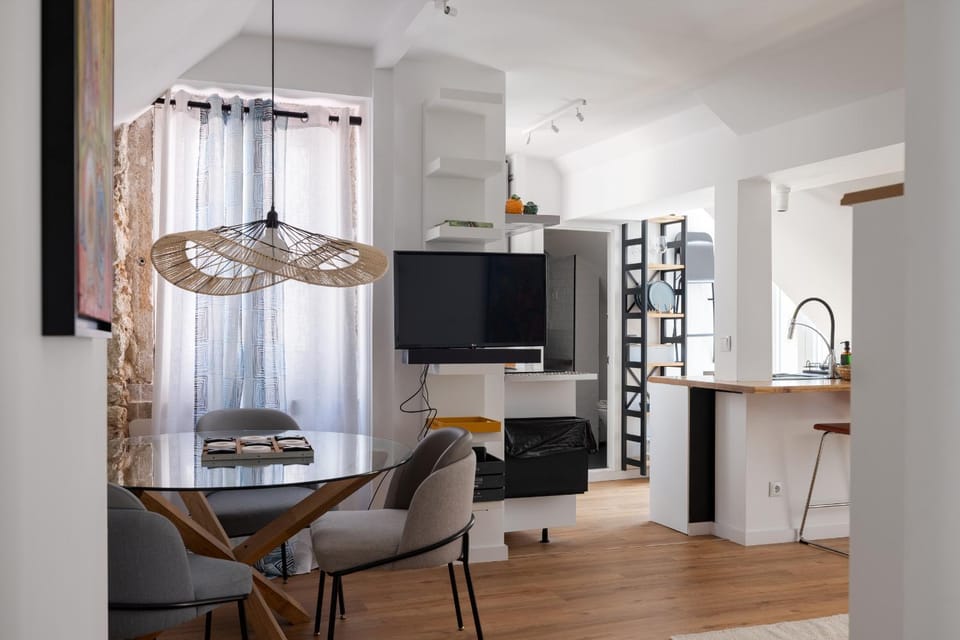 TV and multimedia, Kitchen or kitchenette, Dining area