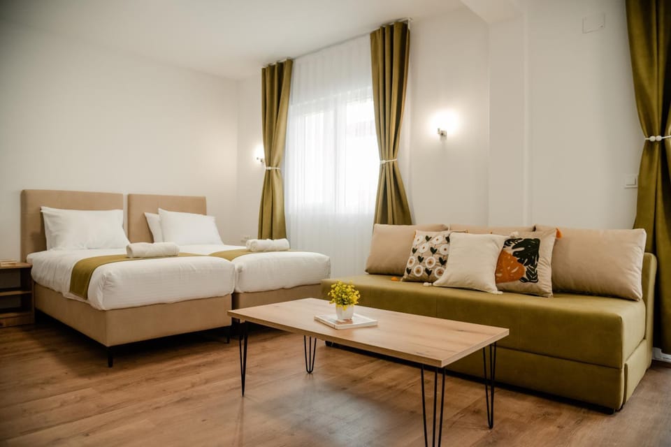 Bed, Living room, Photo of the whole room, Seating area