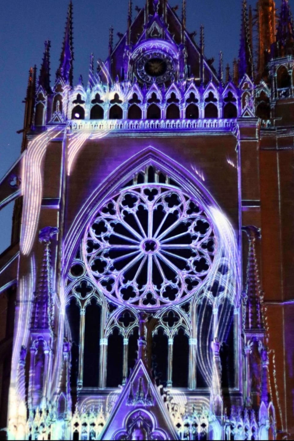 ! Magnifique Triplex climatisé Avec Sauna Cœur De Ville ! Apartment in Metz