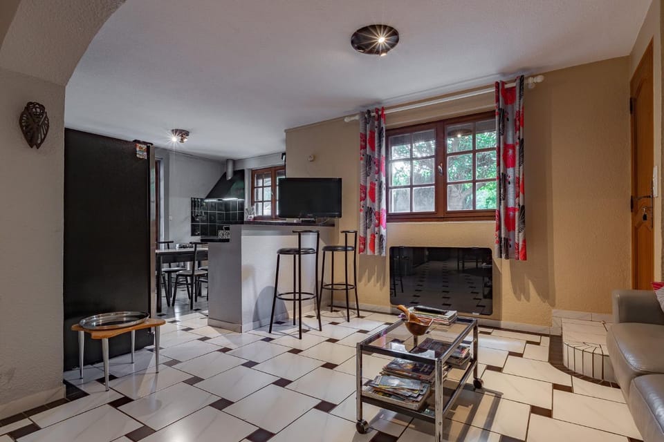Property building, Living room
