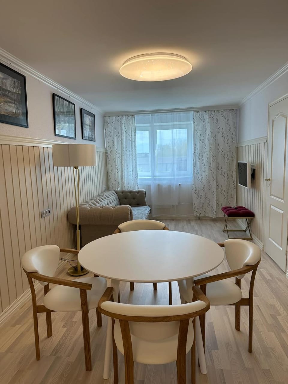Living room, Seating area, Dining area