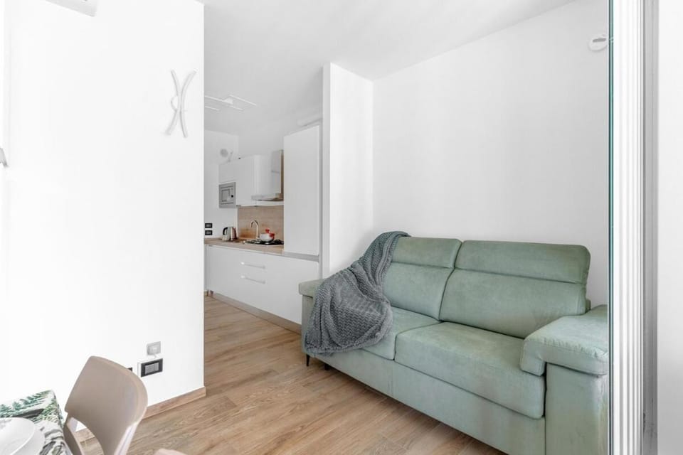 Kitchen or kitchenette, Living room, Seating area