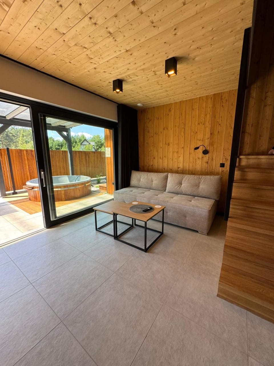 Patio, View (from property/room), Balcony/Terrace, Living room, Seating area