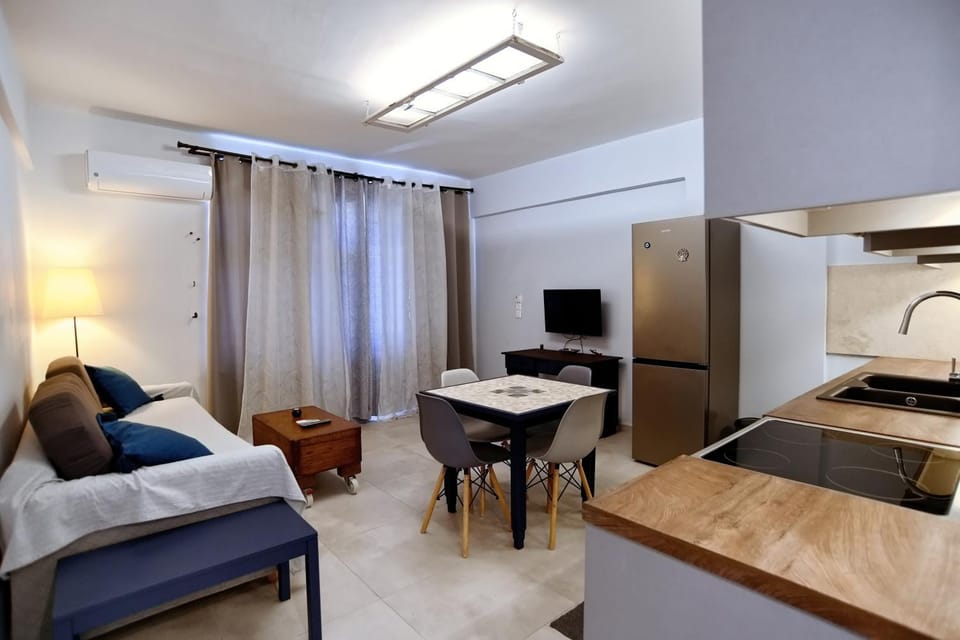 Kitchen or kitchenette, Living room, kitchen