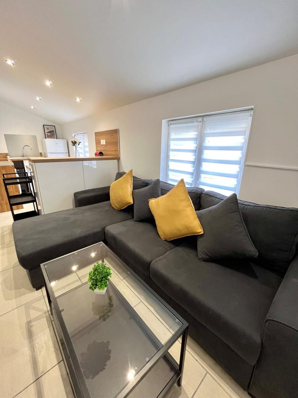 TV and multimedia, Living room, heating, air conditioner