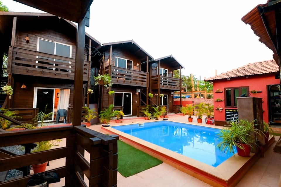 Property building, Pool view, Swimming pool, Swimming pool