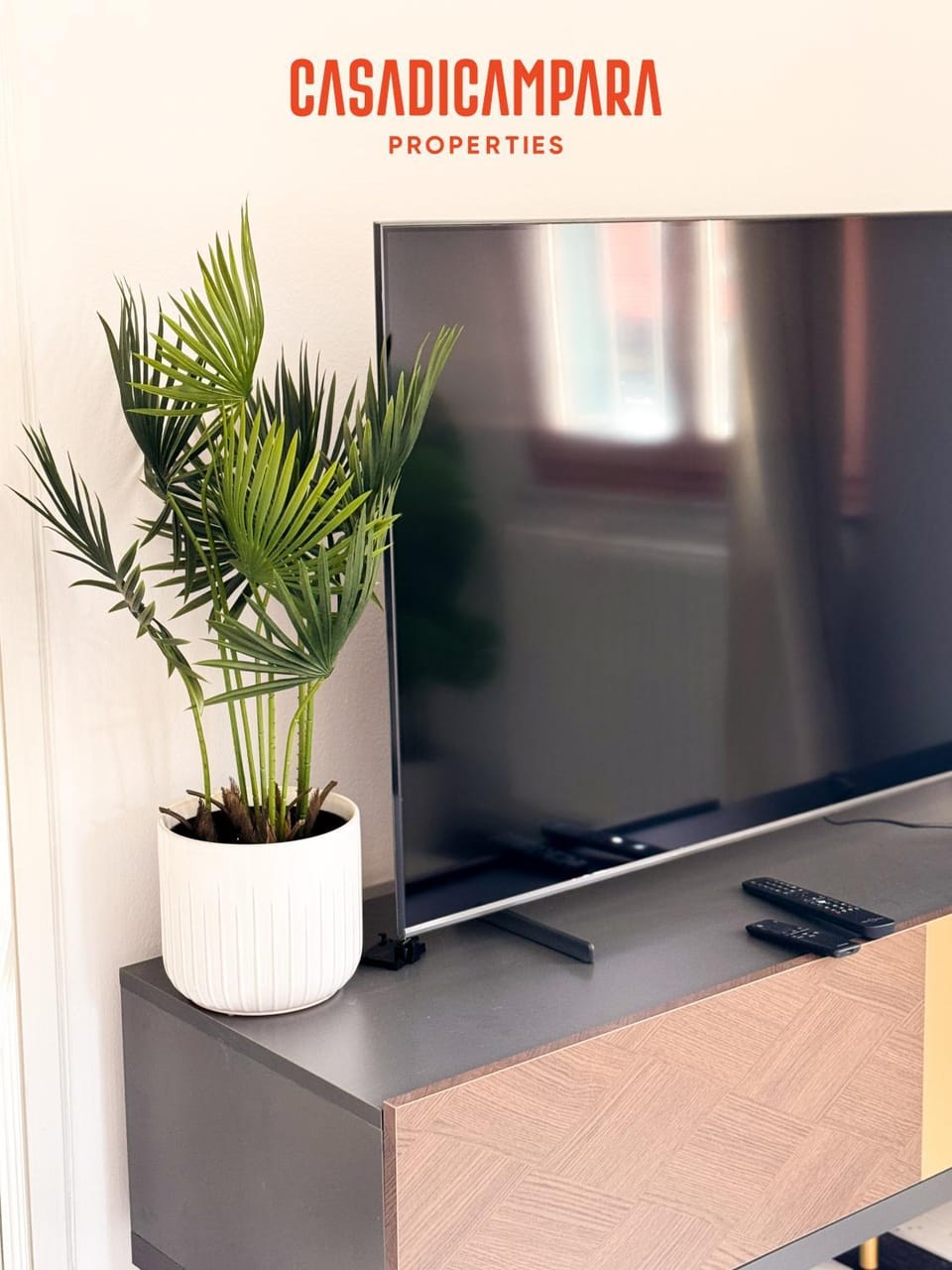 TV and multimedia, Decorative detail