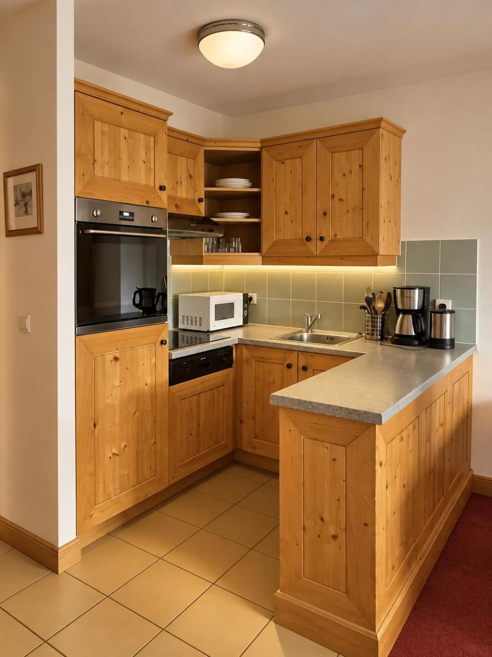 Coffee/tea facilities, Kitchen or kitchenette, dishwasher, stove, toaster