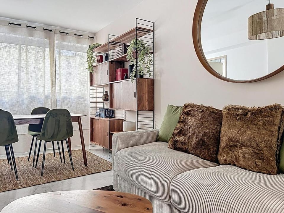Le Daillon - Quartier Plage - Climatisé et extérieur privatif Apartment in Toulon