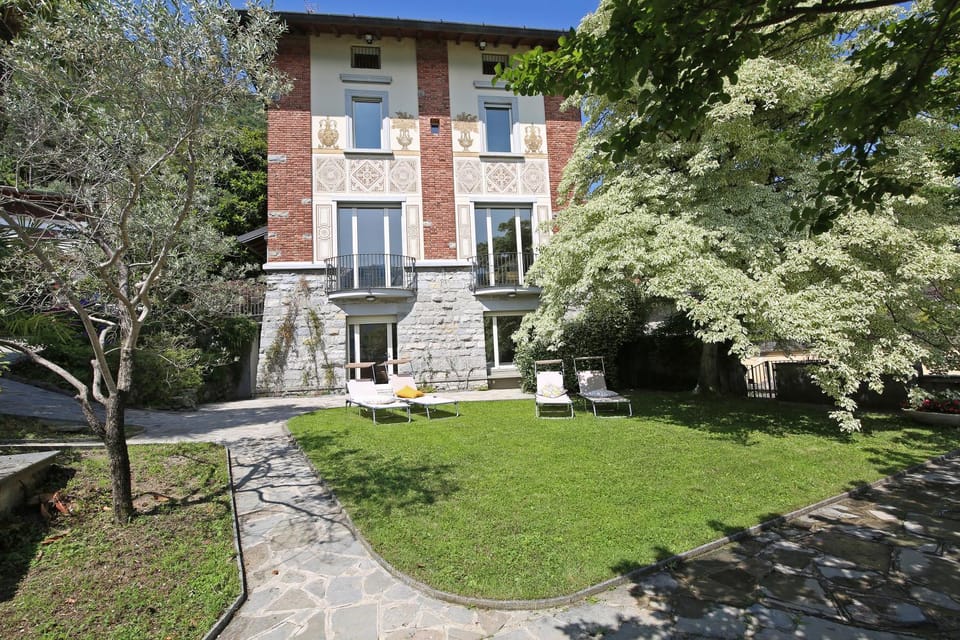 Property building, Garden