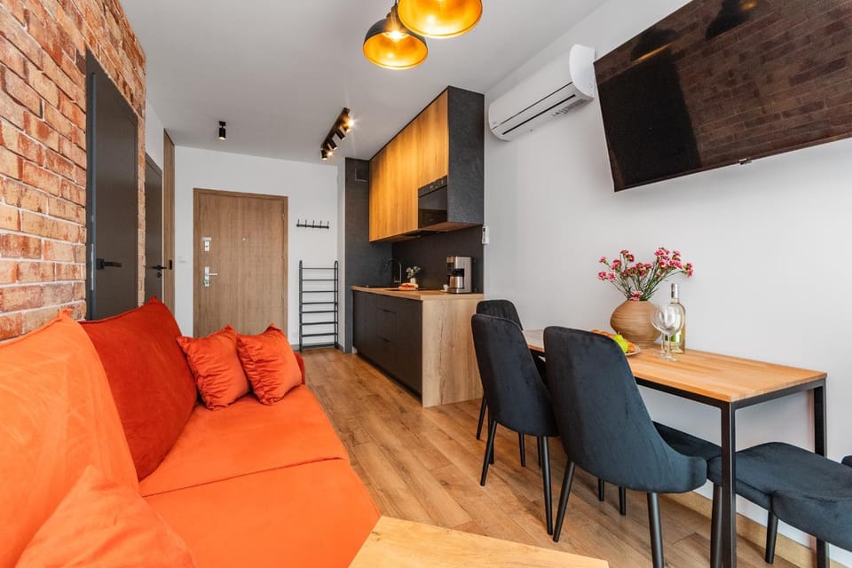 TV and multimedia, Kitchen or kitchenette, Seating area, Dining area, pet friendly, air conditioner