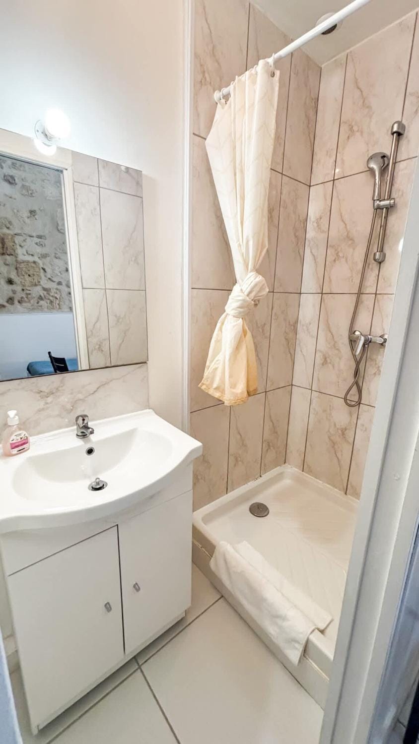Studio au calme hyper centre Apartment in Bordeaux