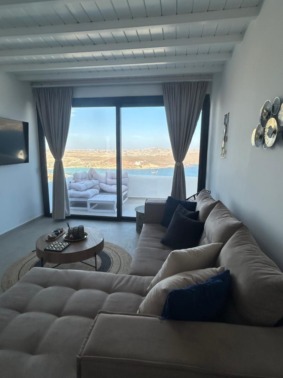 Natural landscape, Living room, Sea view