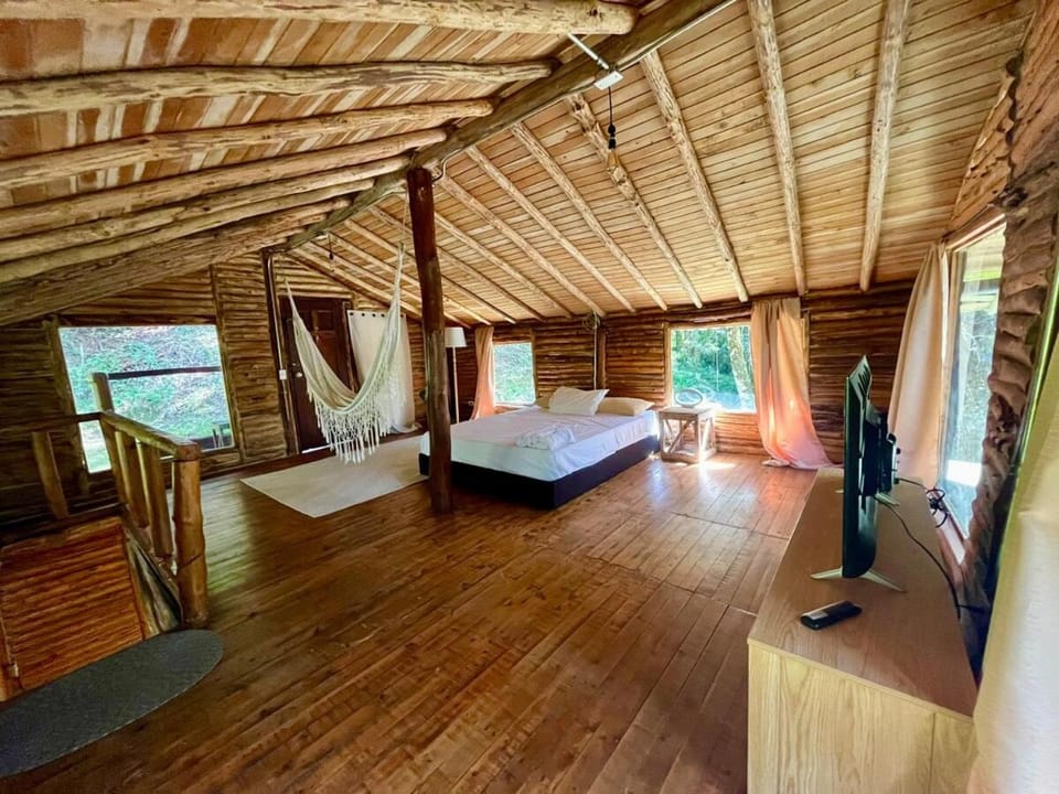 Forest Cabin Nature Retreat Cabin in Antioquia