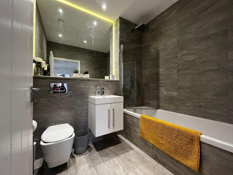 Toilet, Bathroom, Bath, towels
