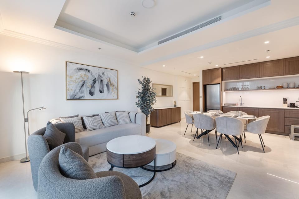 Living room, Seating area, Dining area