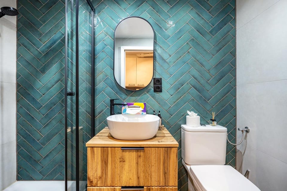 Bathroom, Living room