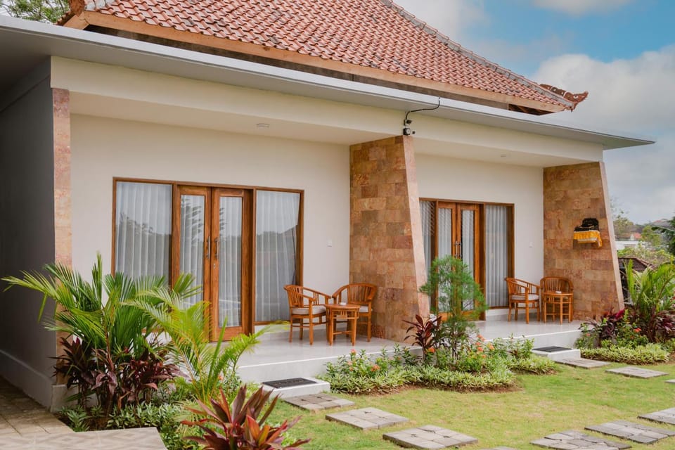 Property building, Garden