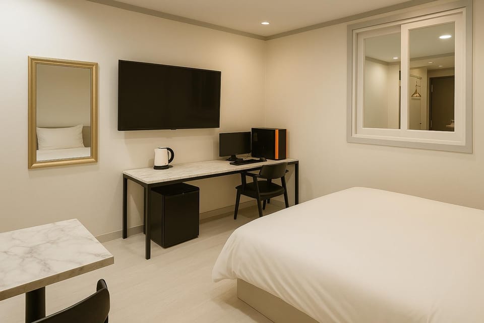 Bed, TV and multimedia